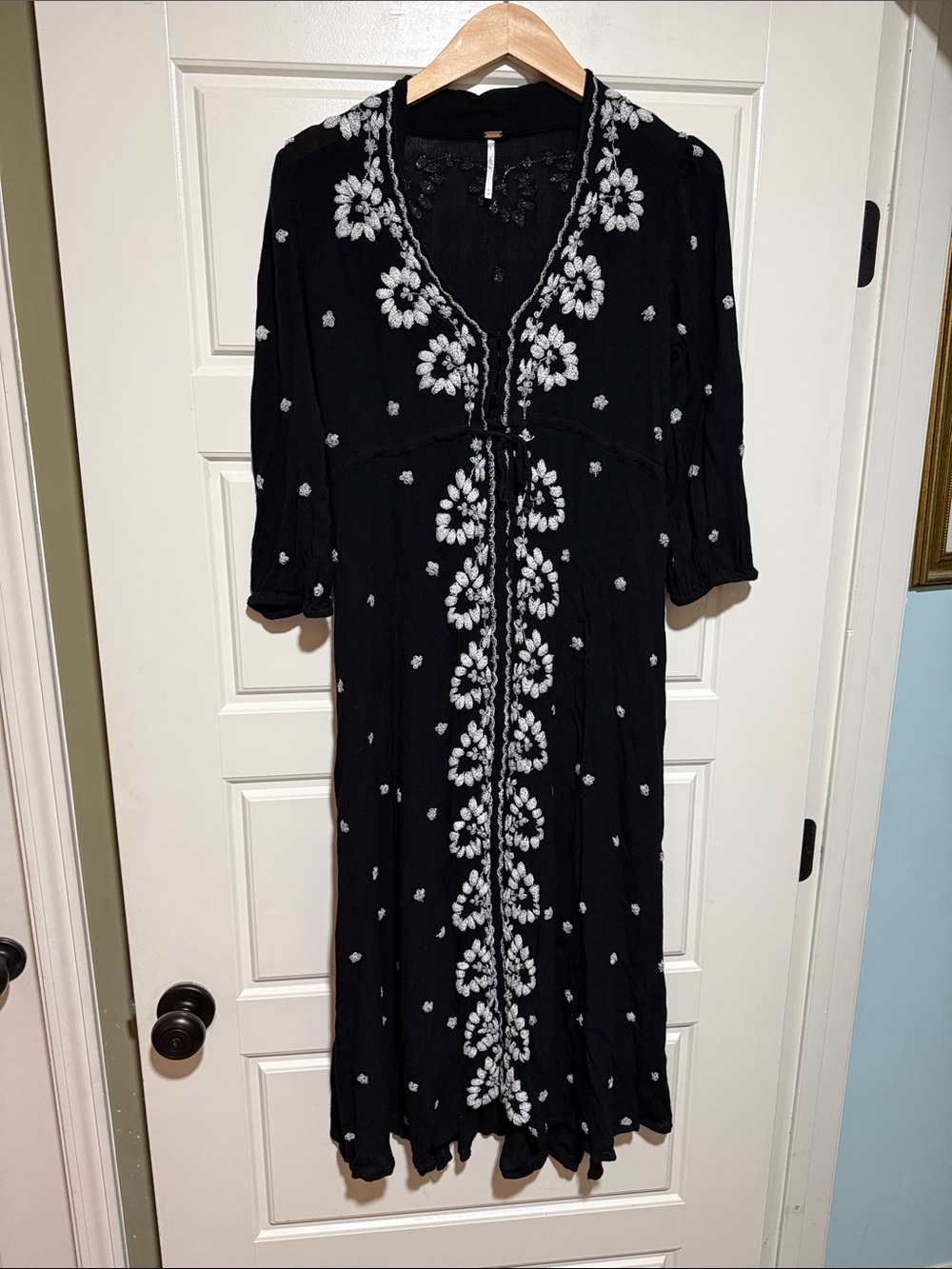 Free People Embroidered Fable midi dress black and white M - Picture 4 of 8